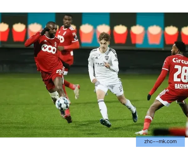 肖泰尔自由身加盟希腊PAOK球队 展开新篇章助力欧洲征程